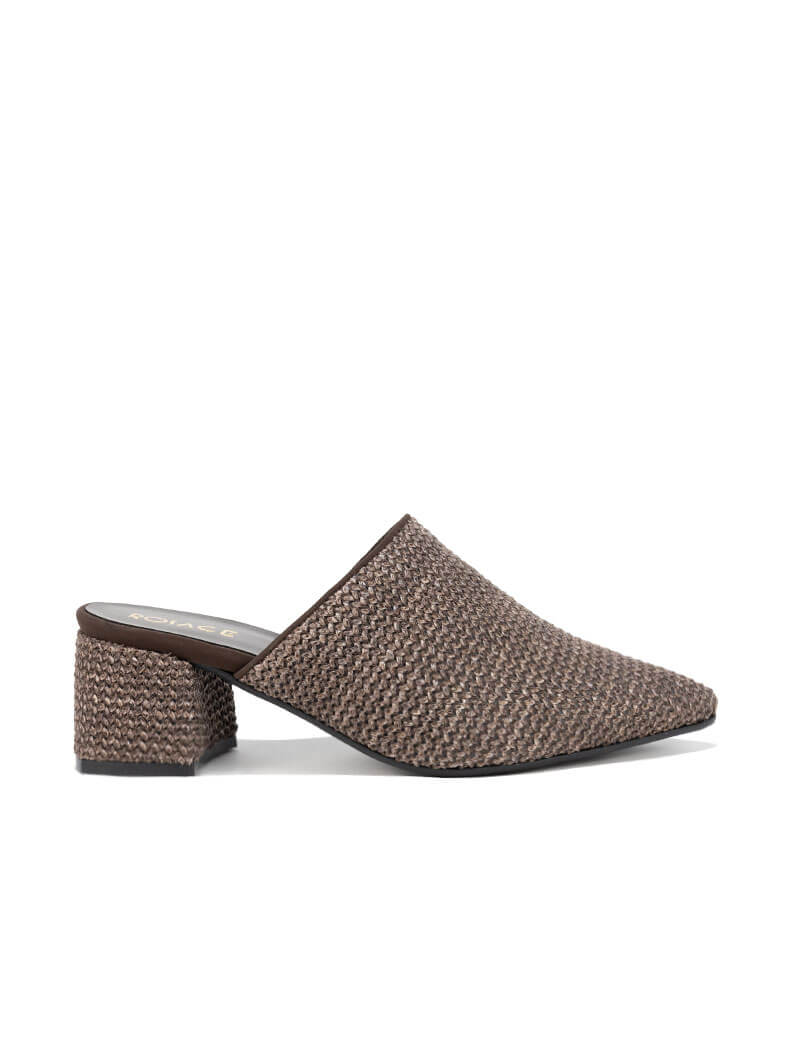 Sabots à bout pointu